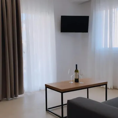 Nikoleta 利迈纳里亚